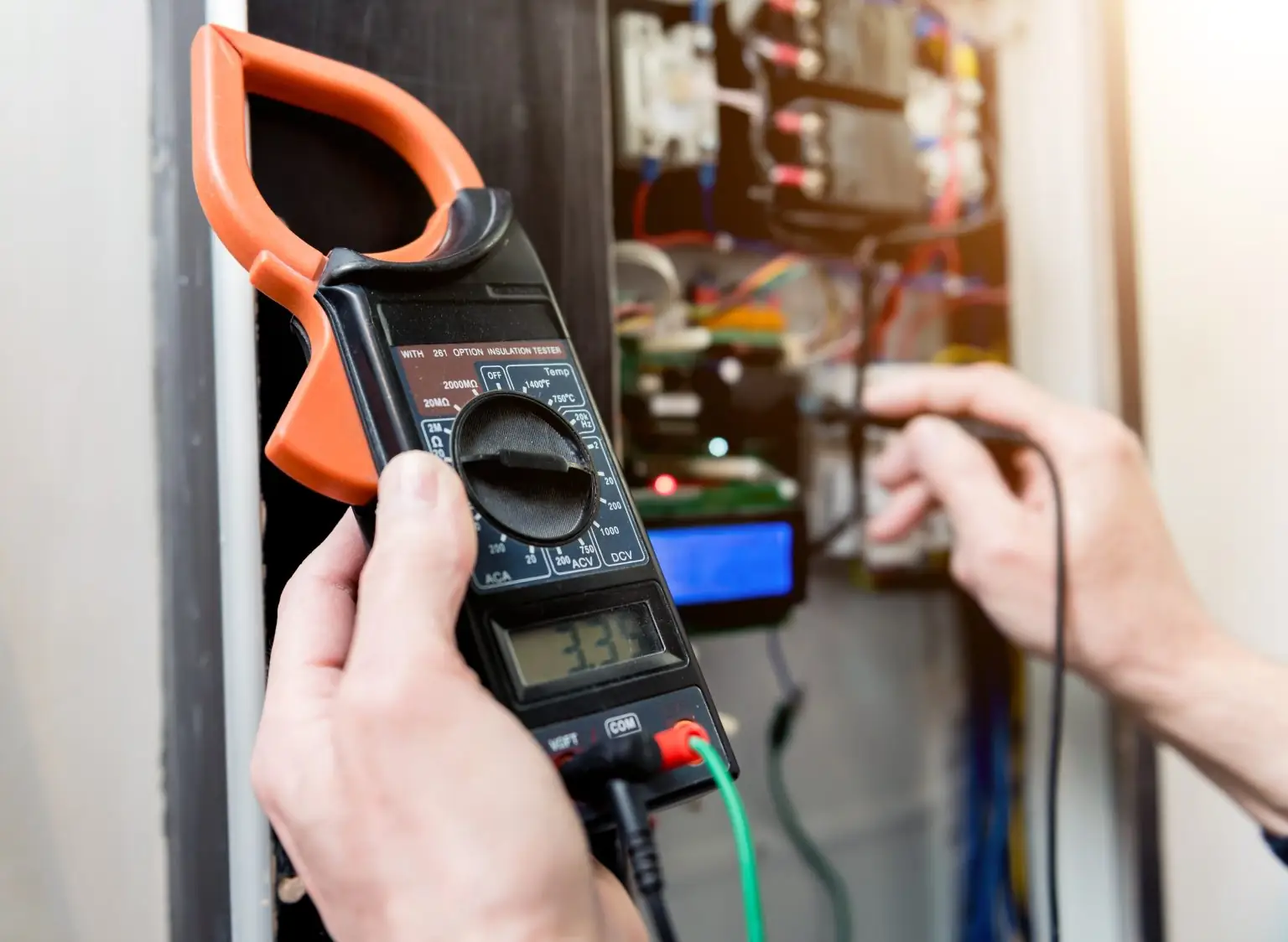 Elektrische meting met een stroomtang